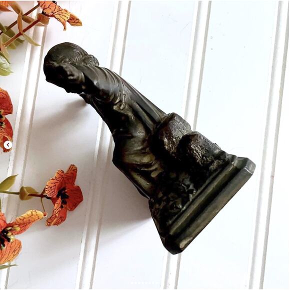 Vintage Cast Metal Child Jesus Religious Statue Figurine Marked VM224 - Picture 8 of 8